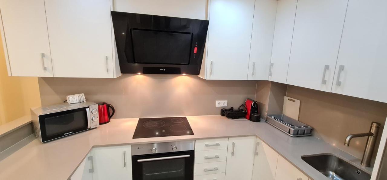 Avenida De Arteixo. Precioso Apartamento A Coruña Eksteriør billede