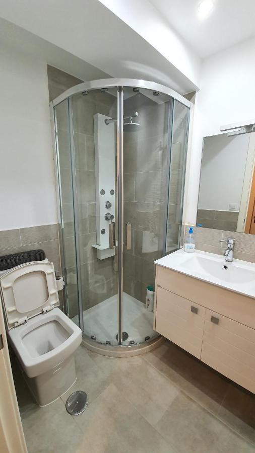 Avenida De Arteixo. Precioso Apartamento A Coruña Eksteriør billede